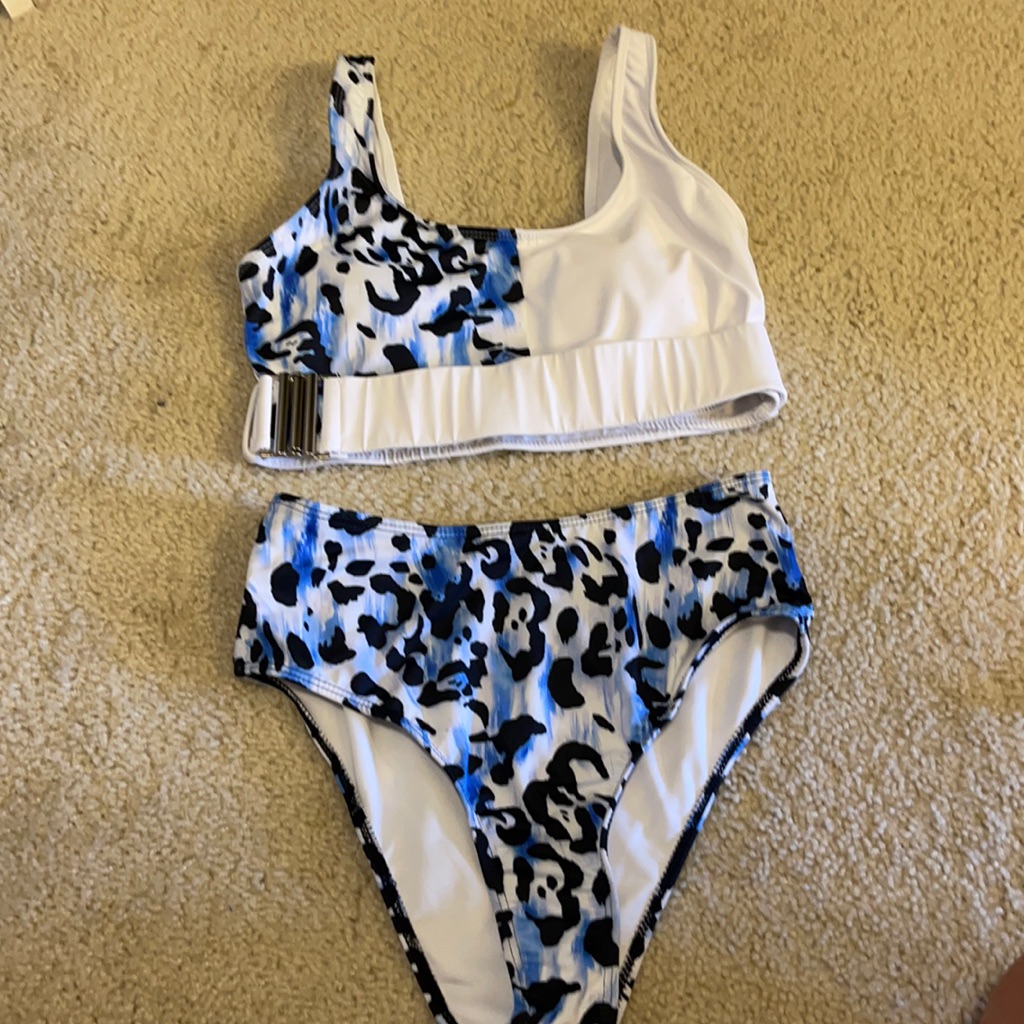 Bakini Set